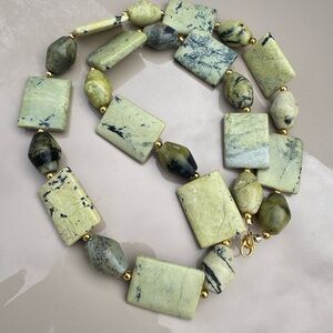 Handmade Green Serpentine Natural Stone Necklace